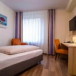 Am Stadtpark 4*