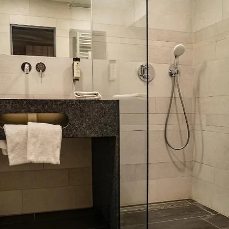 Am Stadtpark Отель 4*