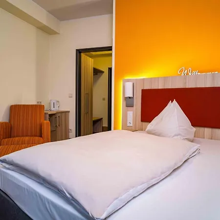 Am Stadtpark 4*