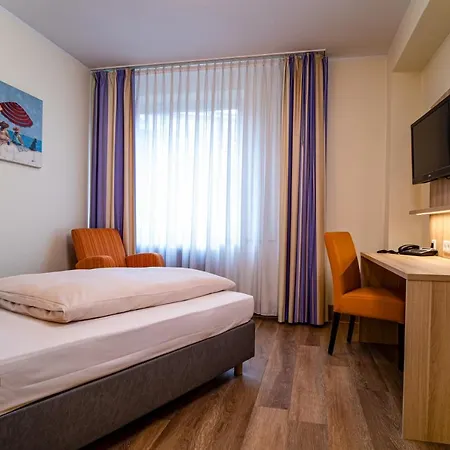 Am Stadtpark Отель 4*