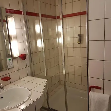 Отель Am Stadtpark Хильден