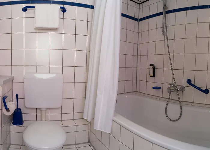 Am Stadtpark 4*